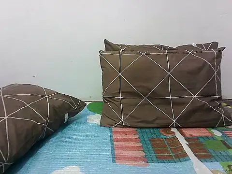 Wetnwild34xx online show from April 16, 2026, 9:39 pm