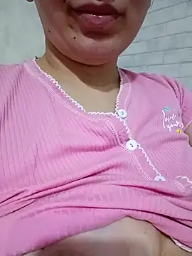 Emilyhomegirl1 online show from February 2, 2026, 11:25 pm