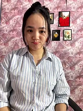 Sisilaydy 01 online show from December 16, 2025, 12:32 pm