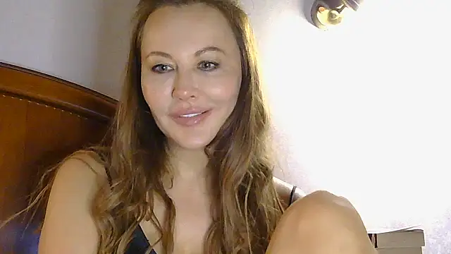 Snapshot of NessaMuti chatting on December 22, 2025, 1:52 pm NessaMuti online show from December 22, 2025, 1:52 pm