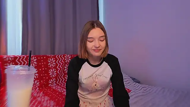 Leyla crsh online show from February 18, 2026, 6:09 am