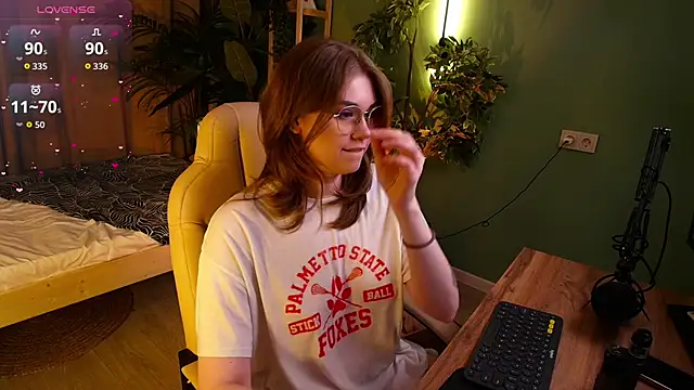 Snapshot of Alison_Doody chatting on February 9, 2026, 7:45 am Alison Doody online show from February 9, 2026, 7:45 am