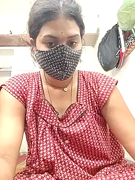 Snapshot of Cut_madhuri chatting on May 19, 2026, 10:43 am Cut madhuri online show from May 19, 2026, 10:43 am