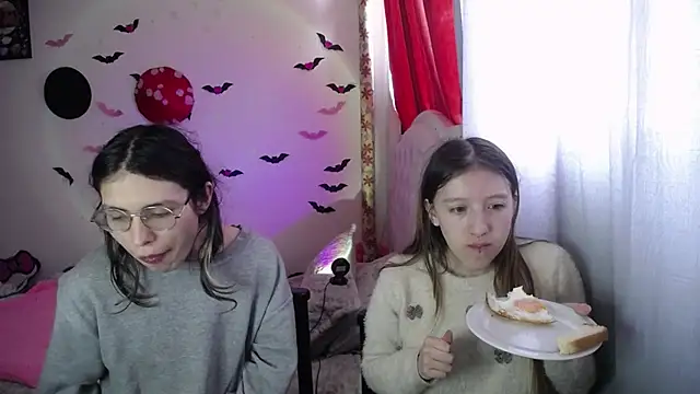 Briar y Blair online show from March 28, 2026, 3:11 pm