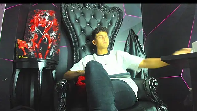 Snapshot of Ethan_Waalker chatting on February 7, 2026, 2:59 am Ethan Waalker online show from February 7, 2026, 2:59 am