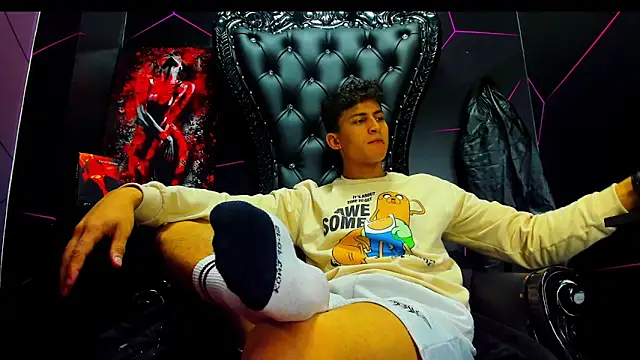 Snapshot of Ethan_Waalker chatting on February 13, 2026, 3:35 am Ethan Waalker online show from February 13, 2026, 3:35 am