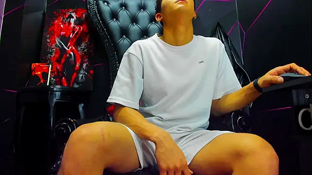 Snapshot of Ethan_Waalker chatting on February 27, 2026, 9:37 pm Ethan Waalker online show from February 27, 2026, 9:37 pm