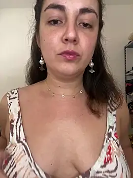 Snapshot of sweetrosedance chatting on February 6, 2026, 7:17 pm sweetrosedance online show from February 6, 2026, 7:17 pm