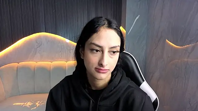 Tifany Tx online show from April 2, 2026, 12:36 pm