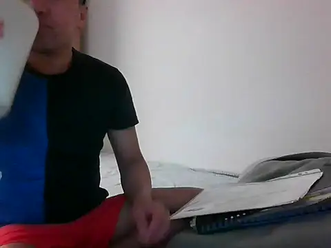 Snapshot of sweetpinoy2027 chatting on February 9, 2026, 8:07 am sweetpinoy2027 online show from February 9, 2026, 8:07 am