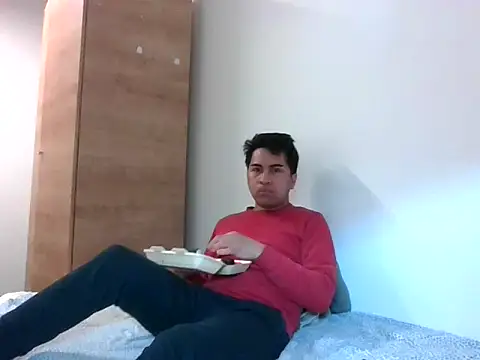 sweetpinoy2027 online show from March 4, 2026, 9:04 am