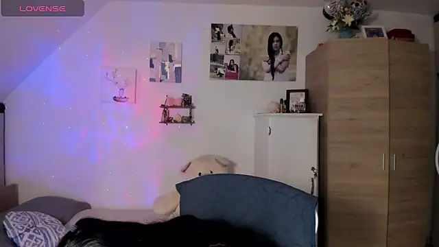 VEROSlen- online show from April 14, 2026, 2:06 am