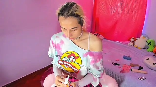 Snapshot of Elis-Darling chatting on February 14, 2026, 6:15 pm Elis-Darling online show from February 14, 2026, 6:15 pm