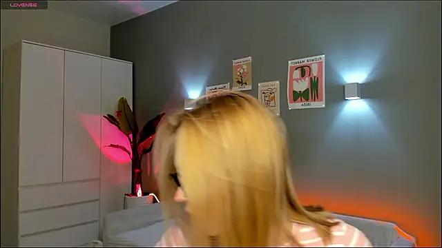 Snapshot of Aurelia_Voss chatting on February 4, 2026, 7:53 pm Aurelia Voss online show from February 4, 2026, 7:53 pm