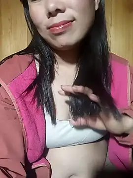 Snapshot of Chloe-ee chatting on January 17, 2026, 1:10 am Chloe-ee online show from January 17, 2026, 1:10 am