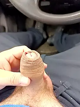 Snapshot of AlcorMad chatting on January 15, 2026, 12:10 pm AlcorMad online show from January 15, 2026, 12:10 pm