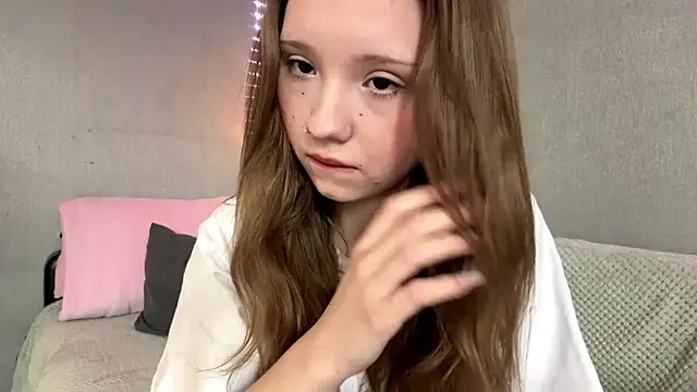 Snapshot of Princessofcashe chatting on May 21, 2026, 3:08 pm Princessofcashe online show from May 21, 2026, 3:08 pm