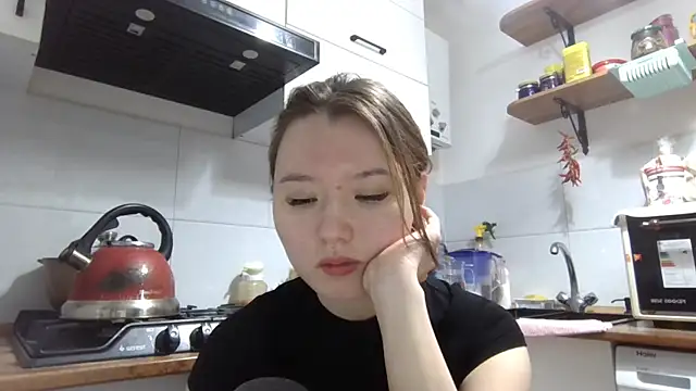 VelmaMaasch online show from December 20, 2025, 2:13 pm