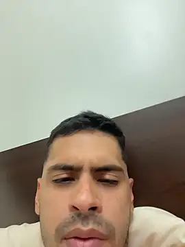 HotWhisper22 online show from December 20, 2025, 4:08 am