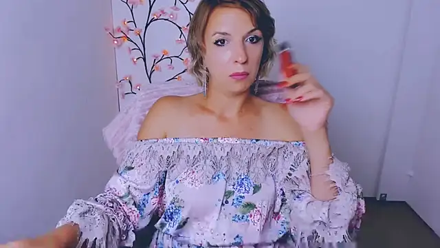 Lana Foxyy online show from August 6, 2026, 5:37 pm