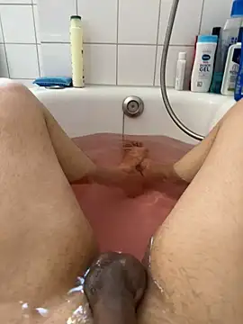 esmer baran44 online show from March 13, 2026, 4:35 pm