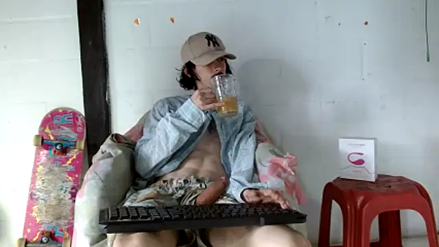 sk8-boy online show from April 2, 2026, 1:42 pm