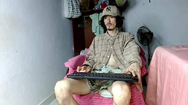 sk8-boy online show from April 5, 2026, 2:47 pm