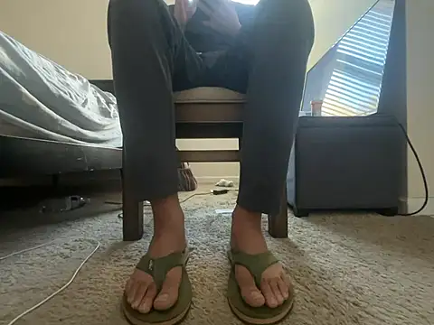 Kingbertfeet online show from February 9, 2026, 9:41 pm