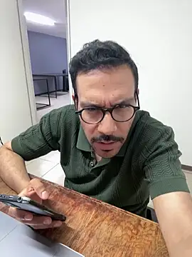 AdrianGarcia89 online show from April 15, 2026, 1:23 am