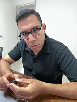 AdrianGarcia89 online show from June 11, 2026, 1:27 am