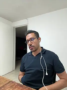 AdrianGarcia89 online show from July 30, 2026, 1:15 am