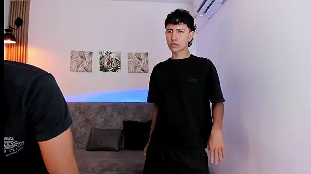 Sexiest BoysW online show from May 15, 2026, 9:22 pm