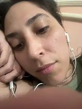 LatinDoll8 online show from April 1, 2026, 4:57 am