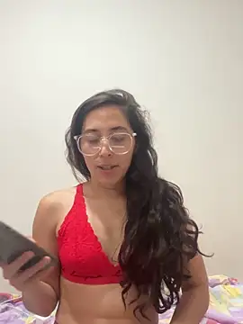 LatinDoll8 online show from May 21, 2026, 10:28 pm