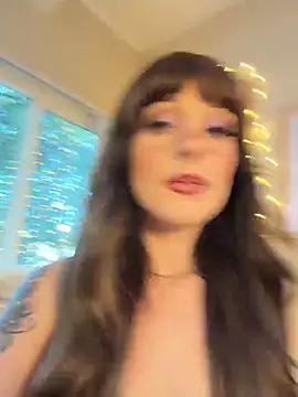 itscleomoon online show from June 14, 2026, 1:47 am