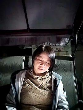 Girl-6868 online show from March 6, 2026, 2:13 pm