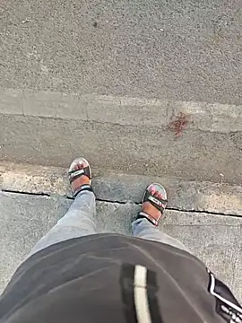 Snapshot of AqueousCrepe chatting on April 1, 2026, 1:01 pm AqueousCrepe online show from April 1, 2026, 1:01 pm