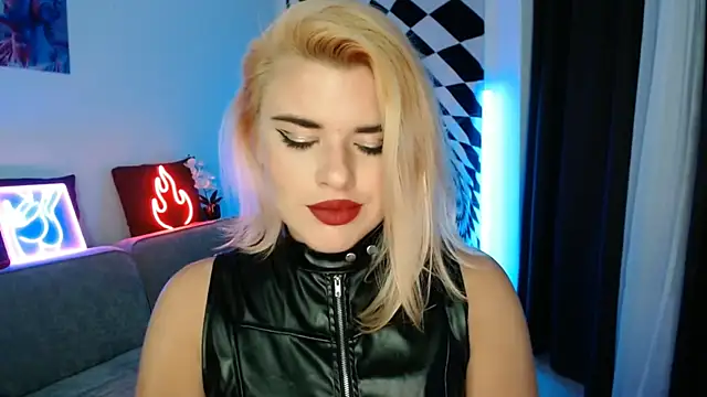 Ariana Saint online show from December 20, 2025, 5:31 pm