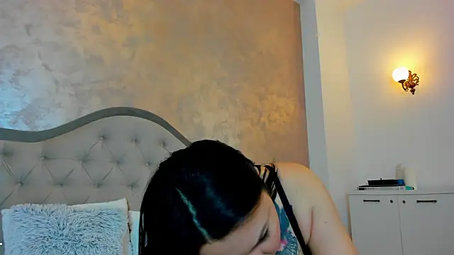 Ines Nova online show from February 25, 2026, 5:28 am