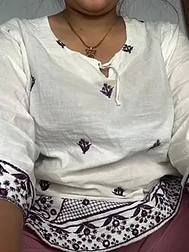 Snapshot of missmisha01 chatting on January 10, 2026, 4:36 am missmisha01 online show from January 10, 2026, 4:36 am