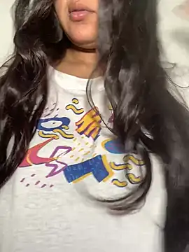 missmisha01 online show from April 18, 2026, 2:04 am