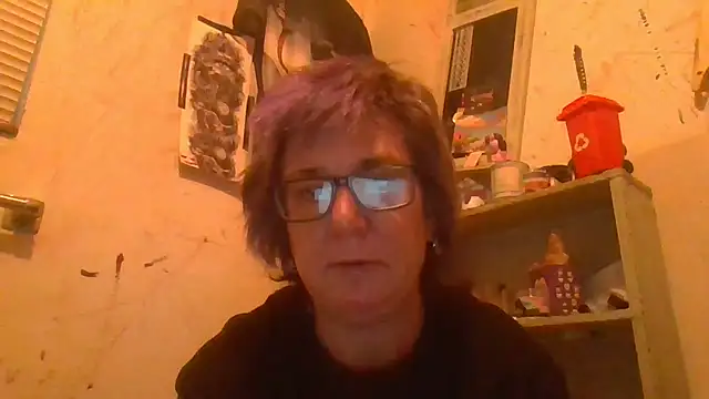 becky1111 online show from June 26, 2026, 11:25 am