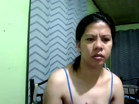 Snapshot of annawet chatting on September 20, 2025, 8:43 pm annawet online show from September 20, 2025, 8:43 pm