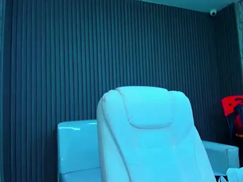 Boy tatto77 online show from January 8, 2026, 5:15 pm