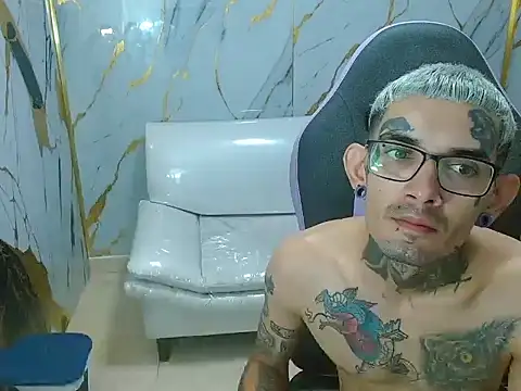 Boy tatto77 online show from January 11, 2026, 4:12 pm