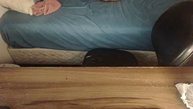 Snapshot of drlluis chatting on February 11, 2026, 1:43 am drlluis online show from February 11, 2026, 1:43 am