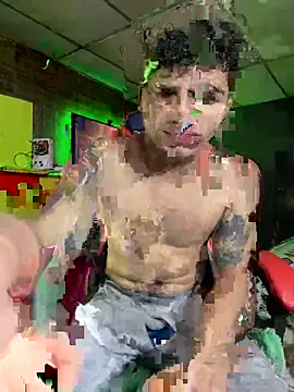 JustynAle2025 online show from January 7, 2026, 4:04 am