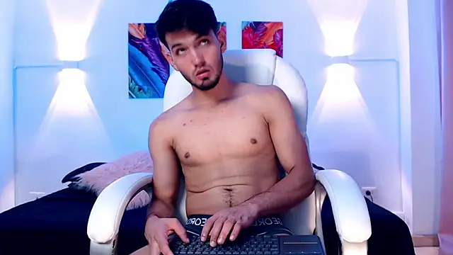 HarryFosster online show from April 13, 2026, 6:35 pm