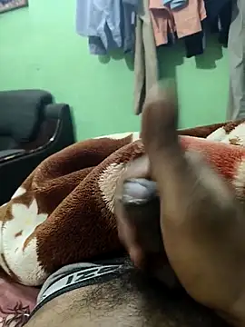 novio-de-la-tarde online show from December 19, 2025, 2:07 am