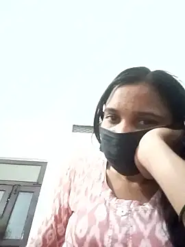 Miya mona online show from January 9, 2026, 5:37 pm